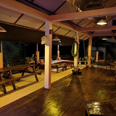 Hotel The Boathouse Ban Dondét Exteriér fotografie